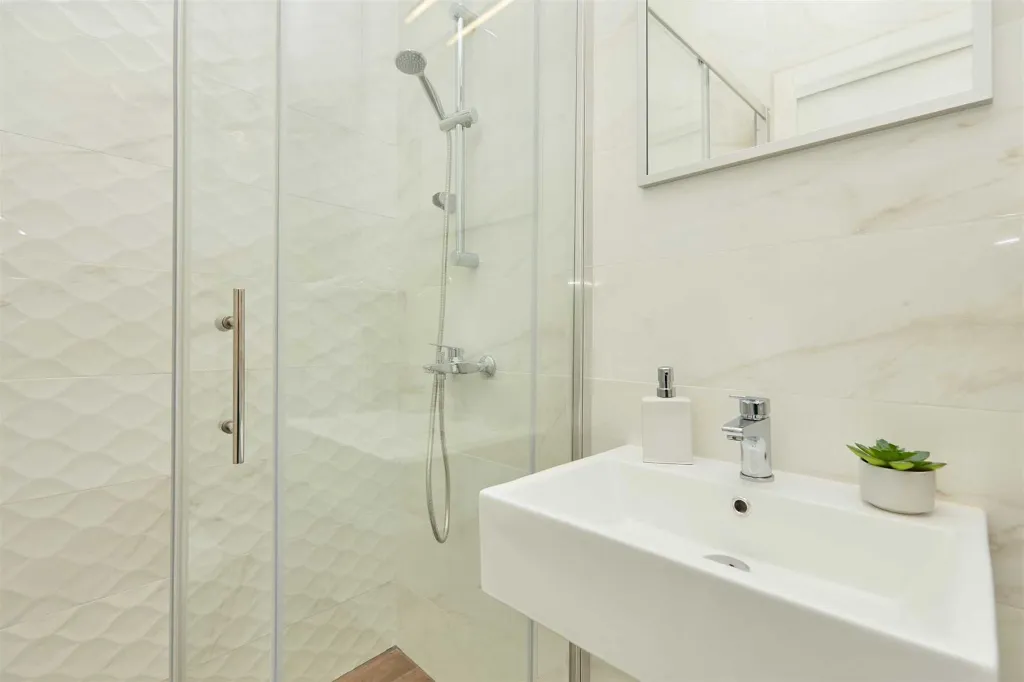 Dubrovnik Triple Room with Sea View & Private Bath