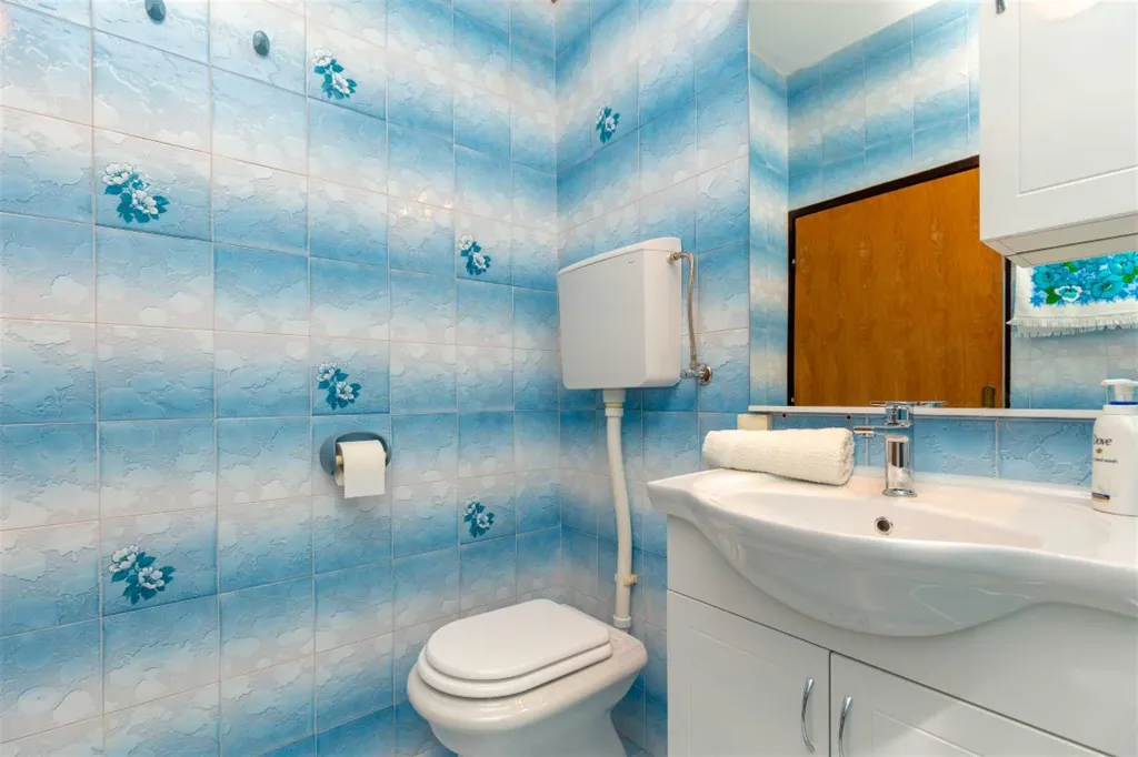 Dubrovnik 2-Bedroom Apartment with Sea-View Terrace