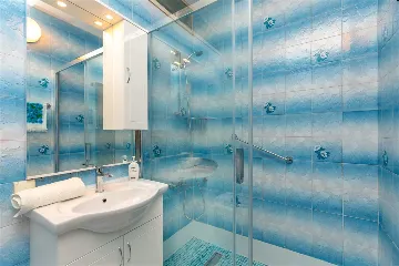 Dubrovnik 2-Bedroom Apartment with Sea-View Terrace