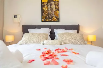 Dubrovnik 2-Bedroom Apartment with Sea-View Terrace