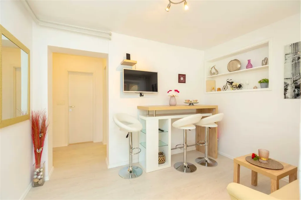 Dubrovnik 2-Bedroom Apartment with Sea-View Terrace