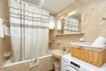 Dubrovnik 2-Bedroom Apartment with Sea-View Terrace