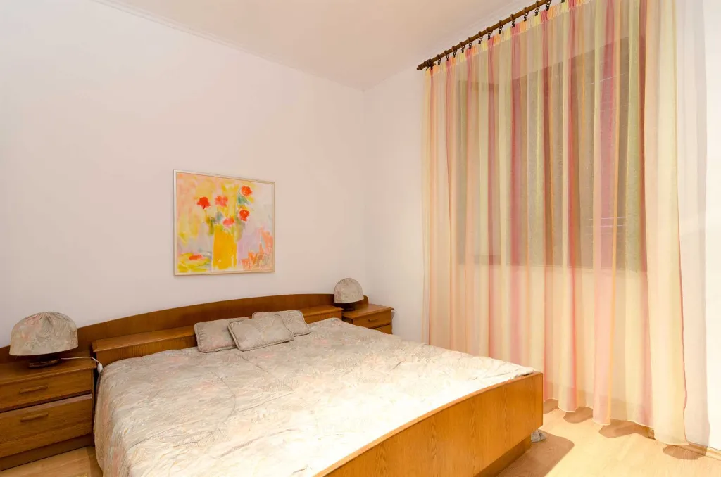 Double Room in Trsteno with Private External Bathroom