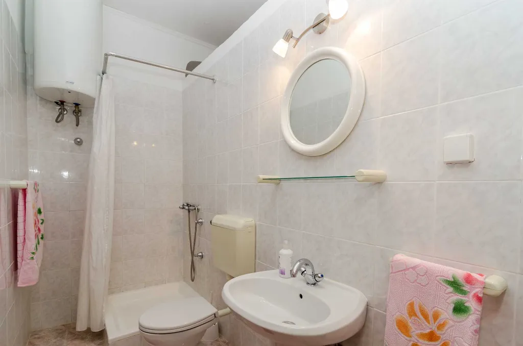 Double Room in Trsteno with Private External Bathroom