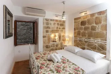 Dubrovnik Old Town Studio for 2 Guests