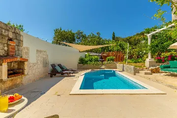 Renovated Villa in Zaton for 8 Guests