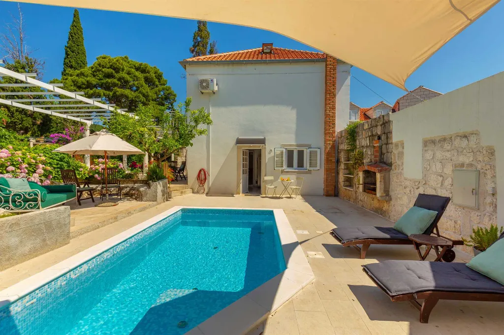 Renovated Villa in Zaton for 8 Guests