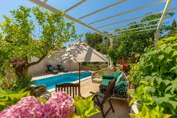 Renovated Villa in Zaton for 8 Guests