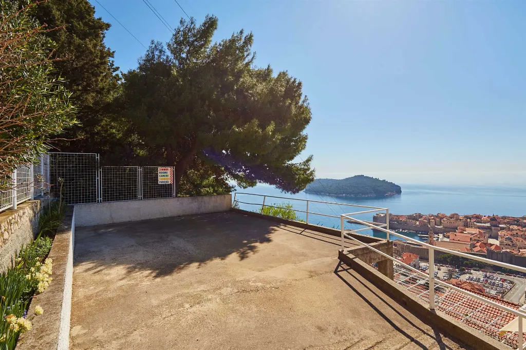 Dubrovnik Private Room for 2 with Balcony View