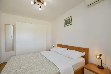 Dubrovnik 1-Bedroom Apartment with Terrace for 2