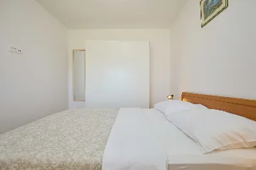 Dubrovnik 1-Bedroom Apartment with Terrace for 2