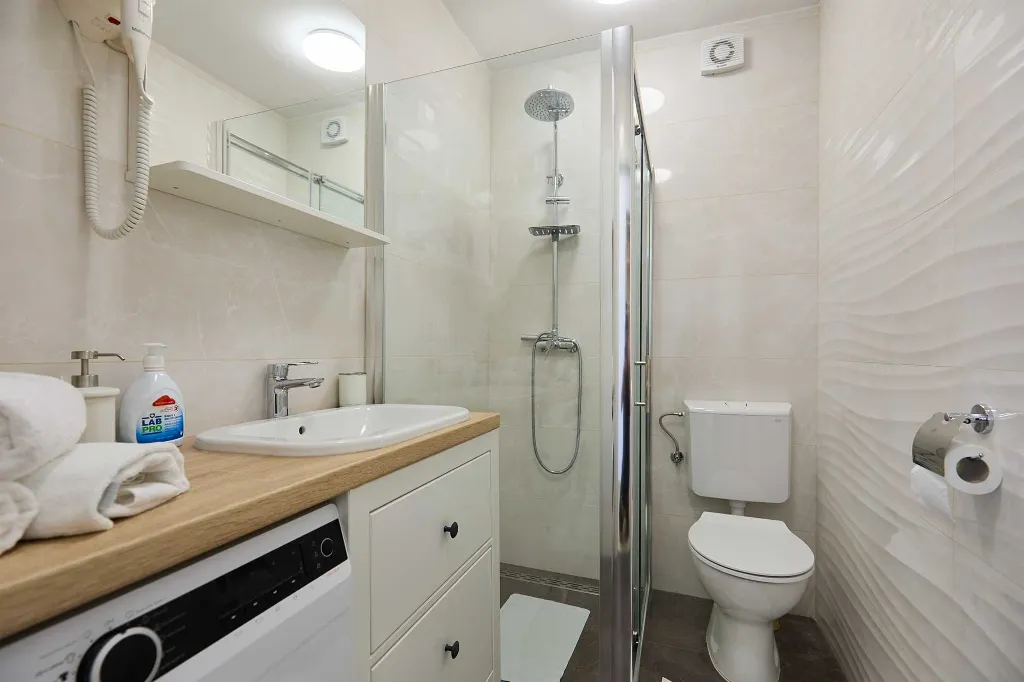 Dubrovnik 1-Bedroom Apartment with Terrace for 2