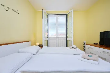 2-Bedroom Apartment in Dubrovnik for Up to 6