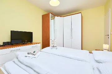 2-Bedroom Apartment in Dubrovnik for Up to 6