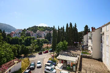 2-Bedroom Apartment in Dubrovnik for Up to 6