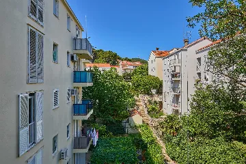 2-Bedroom Apartment in Dubrovnik for Up to 6