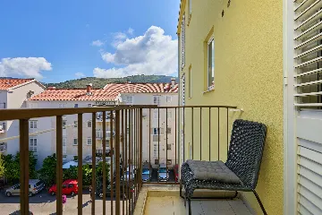 2-Bedroom Apartment in Dubrovnik for Up to 6