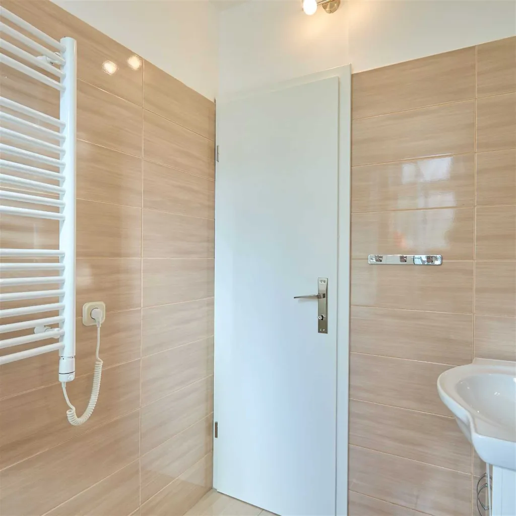 2-Bedroom Apartment with Terrace in Dubrovnik