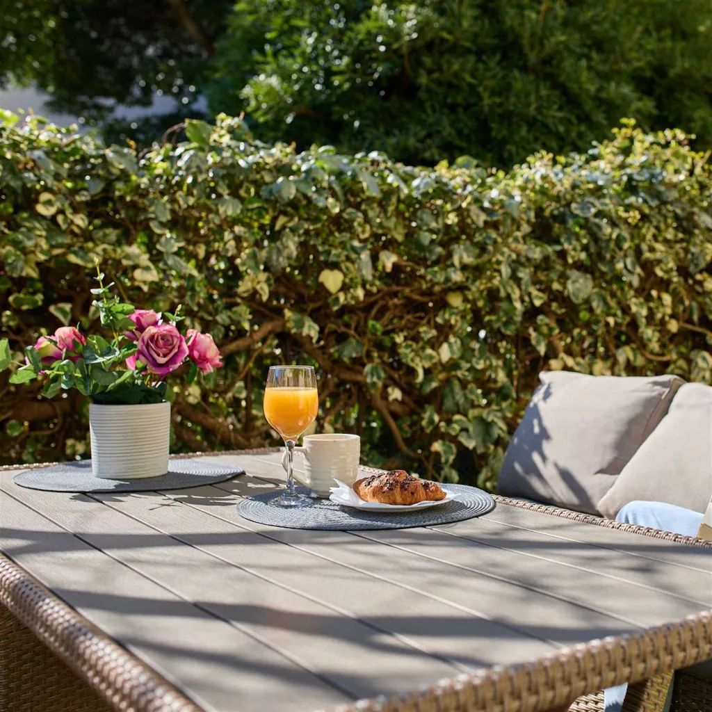 2-Bedroom Apartment with Terrace in Dubrovnik