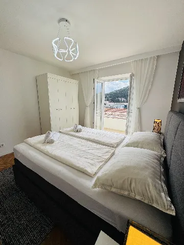 Two-Bedroom Apartment in Dubrovnik for 4 Guests