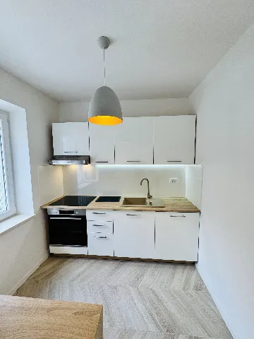 Two-Bedroom Apartment in Dubrovnik for 4 Guests