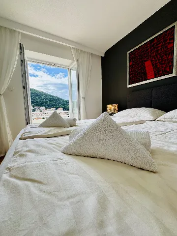 Two-Bedroom Apartment in Dubrovnik for 4 Guests