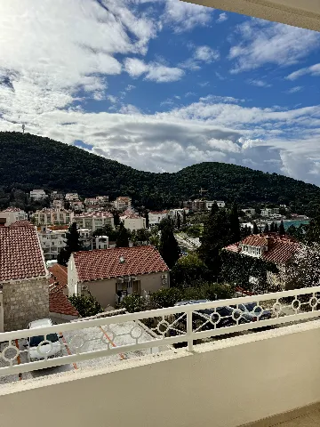 Two-Bedroom Apartment in Dubrovnik for 4 Guests