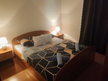 1-Bedroom Apartment in Polače with Sea-View Balcony