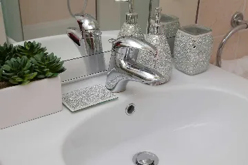 Bright One-Bedroom Apartment with Parking in Dubrovnik