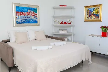 Dubrovnik 1-Bedroom Apartment with Sea Views