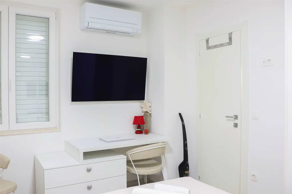 Dubrovnik 1-Bedroom Apartment with Sea Views