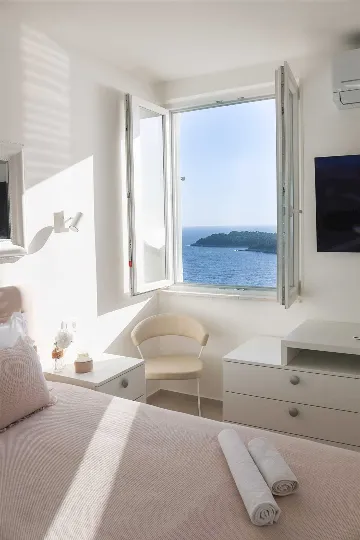 Dubrovnik 1-Bedroom Apartment with Sea Views