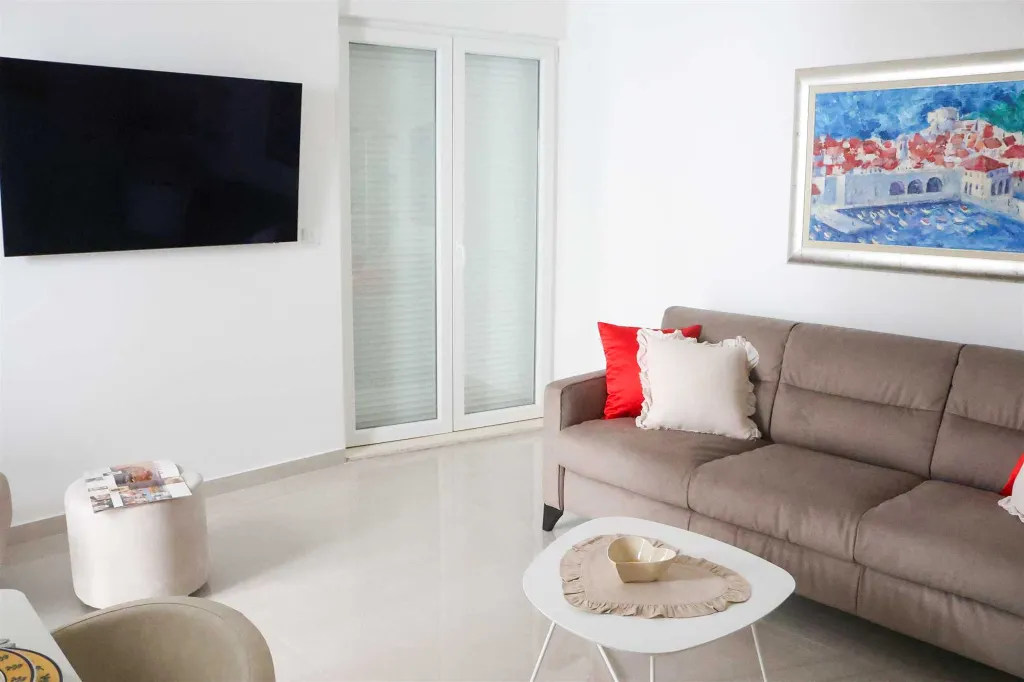 Dubrovnik 1-Bedroom Apartment with Sea Views