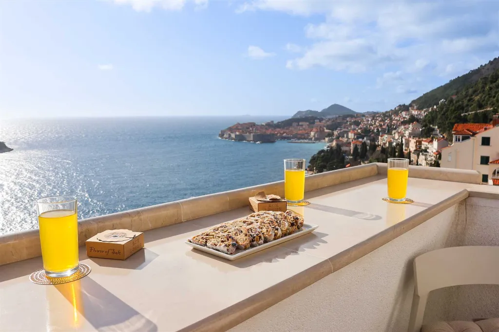 Dubrovnik 1-Bedroom Apartment with Sea Views