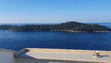 Dubrovnik 1-Bedroom Apartment with Sea Views