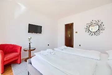 Dubrovnik 1-Bedroom Apartment with Balcony Sea Views