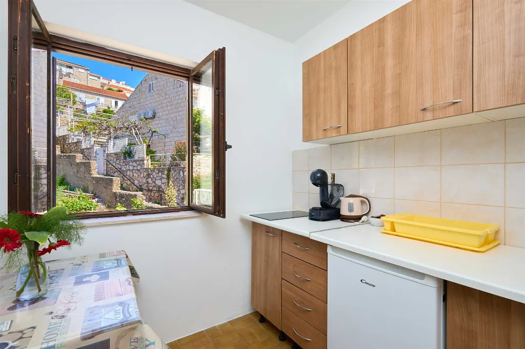 Dubrovnik 1-Bedroom Apartment with Balcony Sea Views