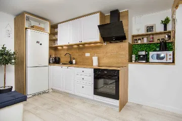 3-Bedroom Apartment in Ston with Free Parking