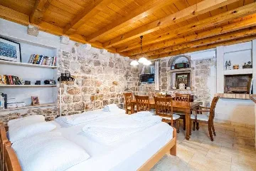 Dubrovnik Studio Apartment for 2 Guests