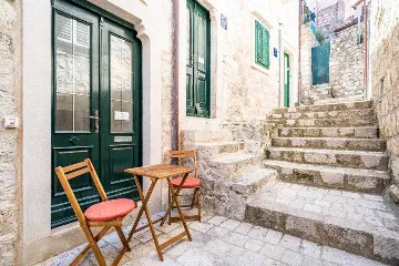 Dubrovnik Studio Apartment for 2 Guests