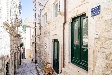 Dubrovnik Studio Apartment for 2 Guests