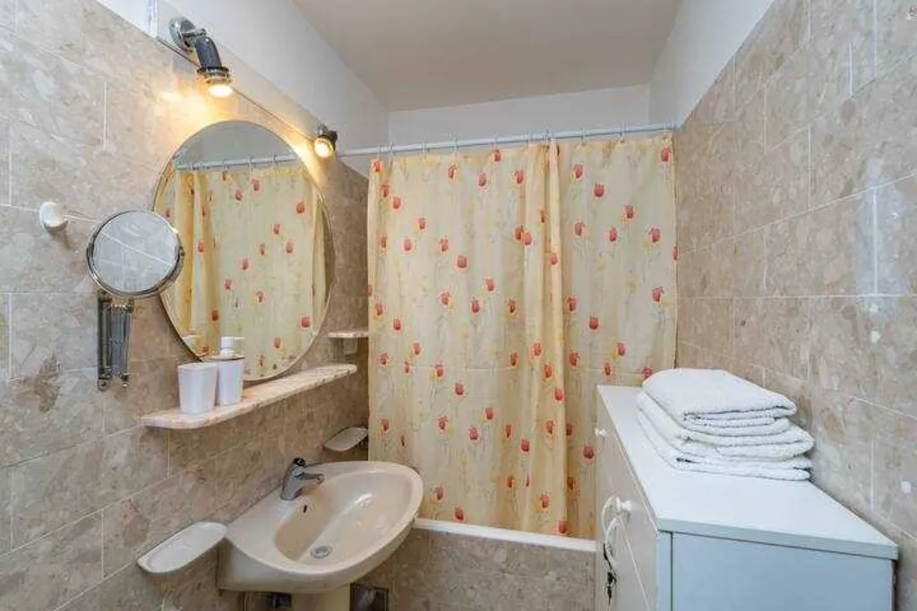 2-Bedroom Apartment for 4 in Dubrovnik