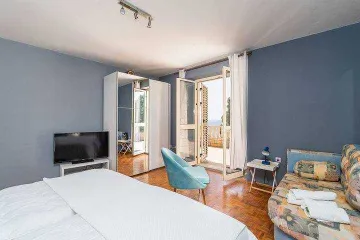 2-Bedroom Apartment for 4 in Dubrovnik