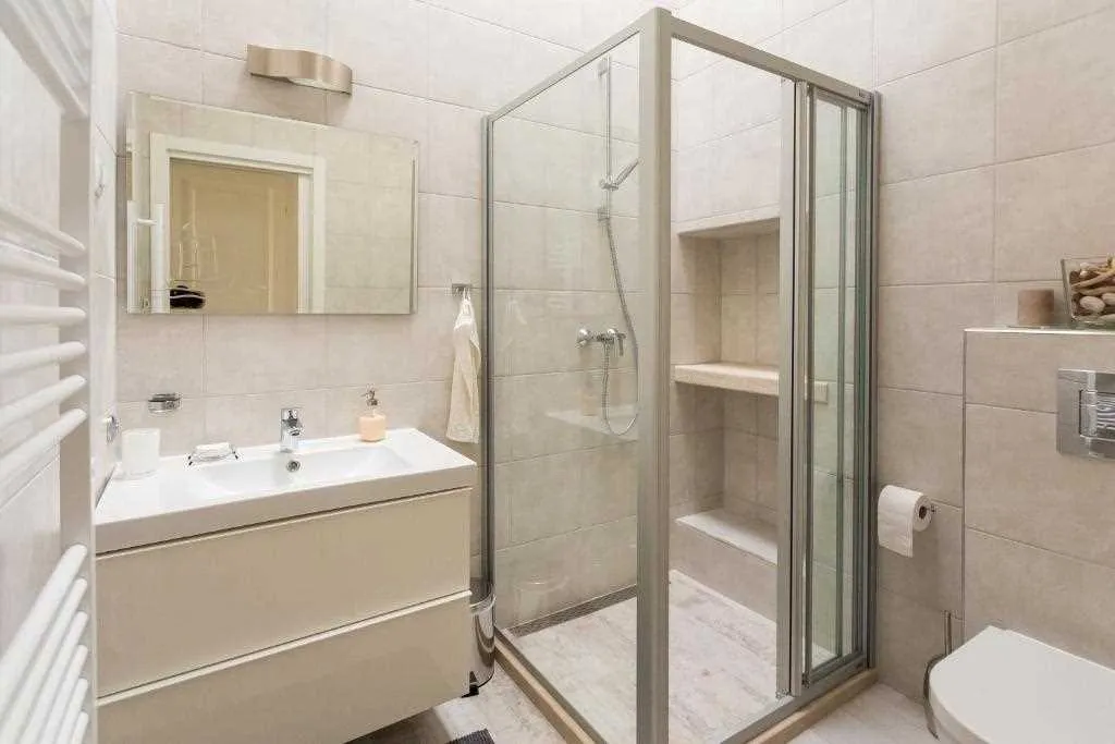 Dubrovnik 2-Bedroom Apartment for Up to 4 Guests