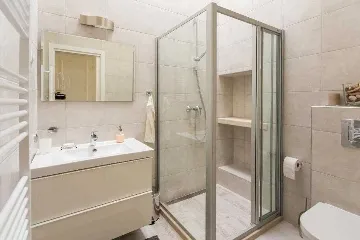 Dubrovnik 2-Bedroom Apartment for Up to 4 Guests