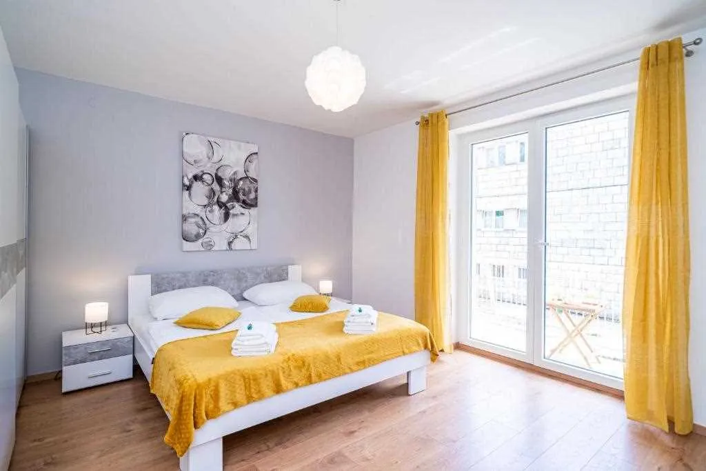2-Bedroom Apartment in Dubrovnik (Sleeps 6)