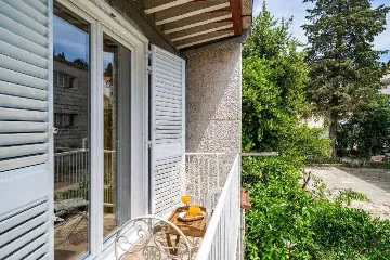 2-Bedroom Apartment in Dubrovnik (Sleeps 6)