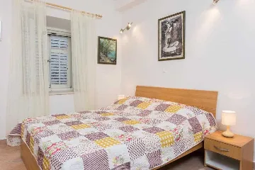 Dubrovnik 1-Bedroom Apartment for Up to 5 Guests