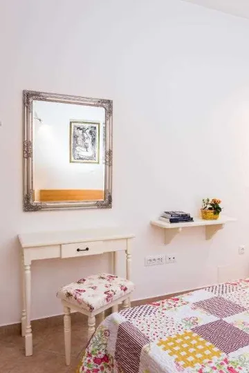 Dubrovnik 1-Bedroom Apartment for Up to 5 Guests