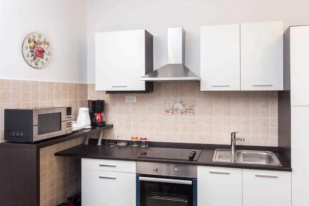 Dubrovnik 1-Bedroom Apartment for Up to 5 Guests